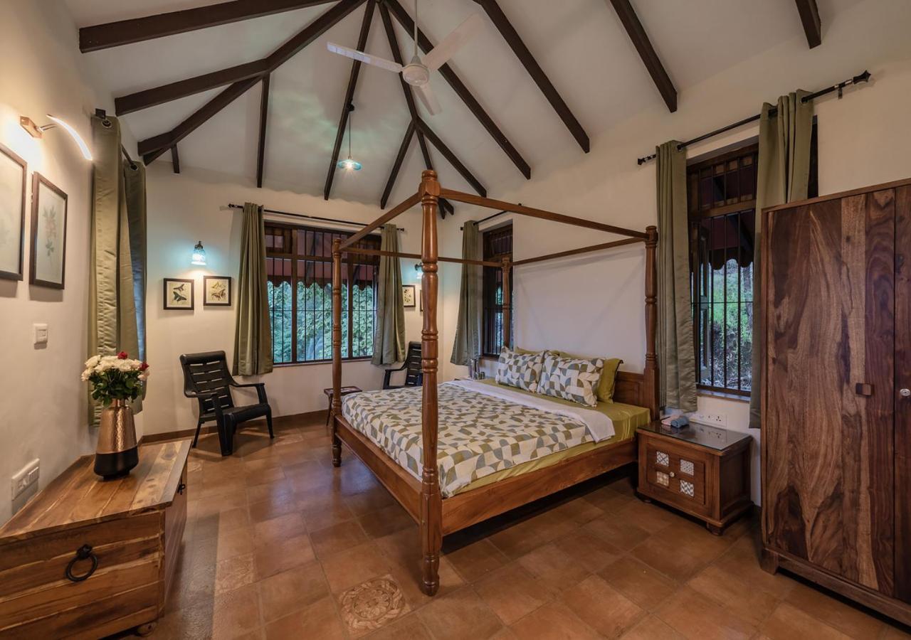Saffronstays Niramay, Torna-Rajgad - Rustic Pool Villa With A Gazebo And Great Forest Views Marg Asni Exterior photo