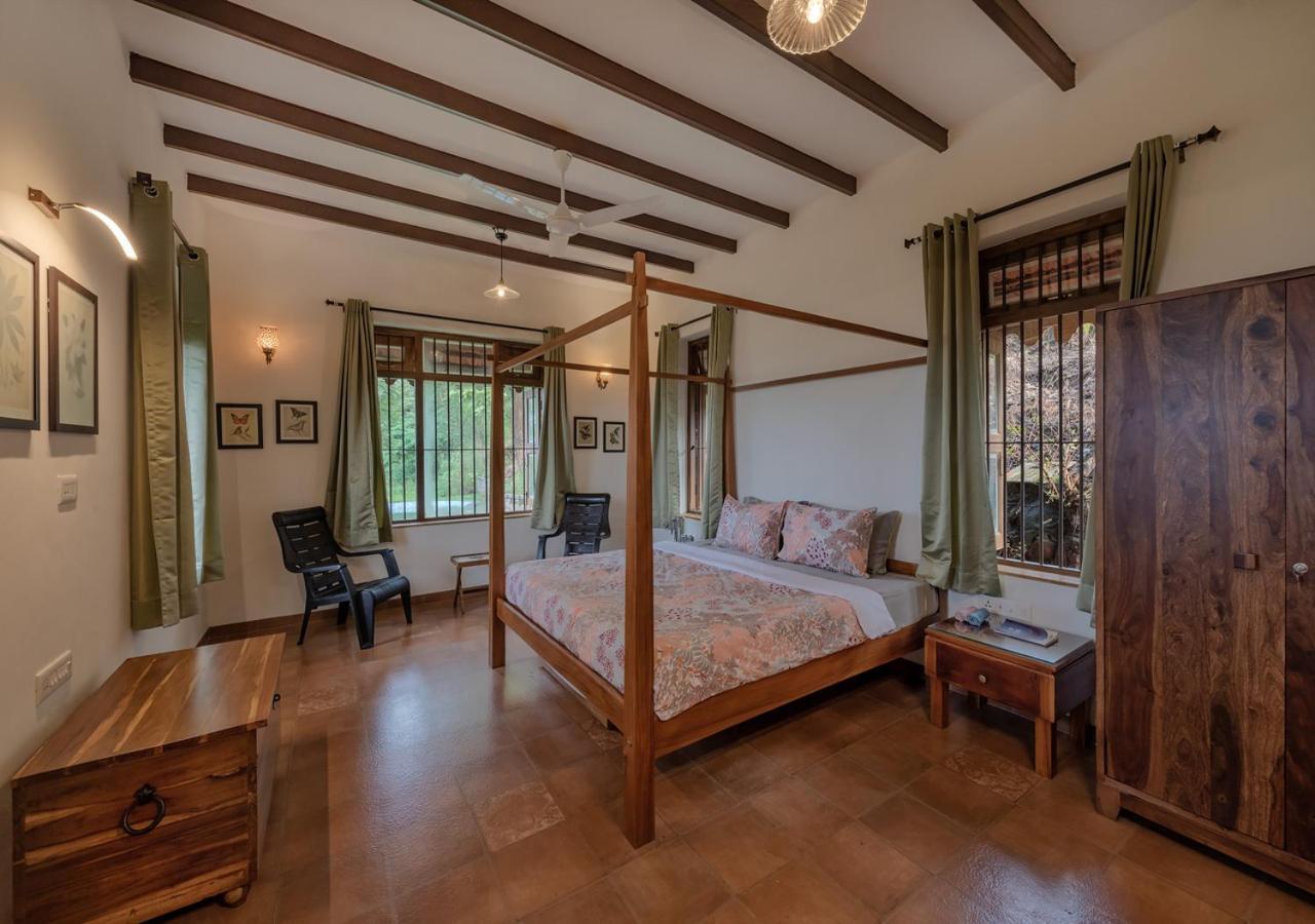 Saffronstays Niramay, Torna-Rajgad - Rustic Pool Villa With A Gazebo And Great Forest Views Marg Asni Exterior photo